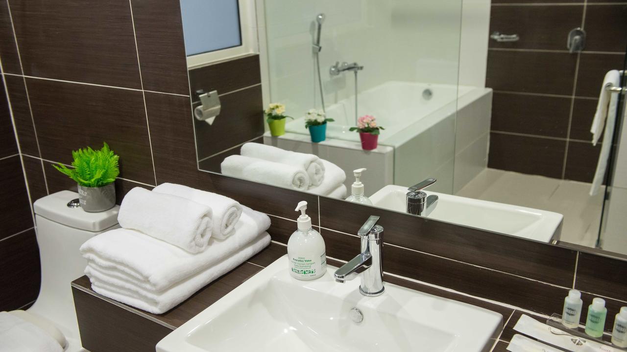 נוסג'יה Encorp Marina Suites By Iconic Bliss מראה חיצוני תמונה